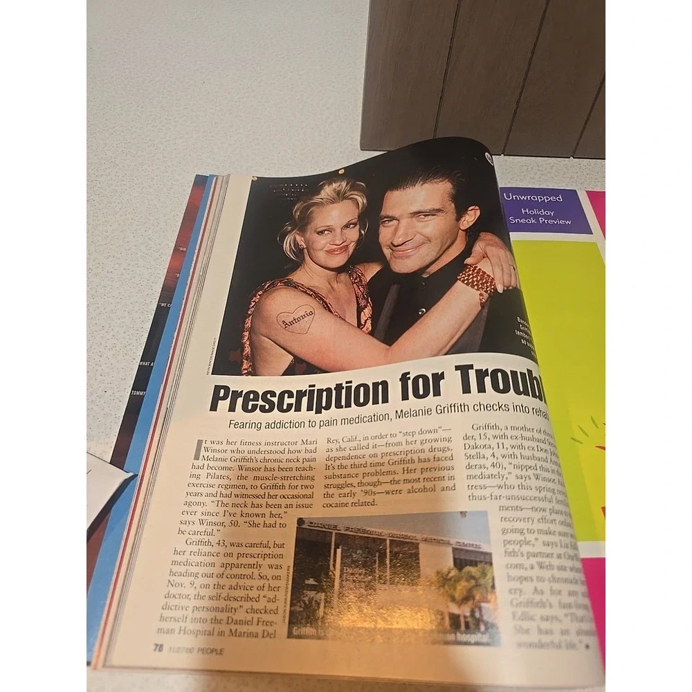 NOVEMBER 27 2000 PEOPLE magazine‎ - KATIE COURIC, Cher